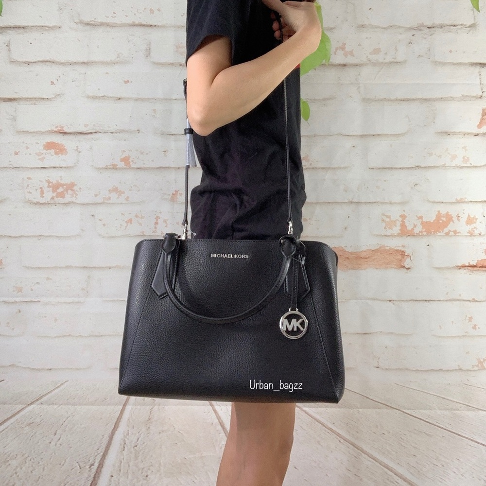 Michael Kors Kimberly Large Satchel - Picture 2 of 8